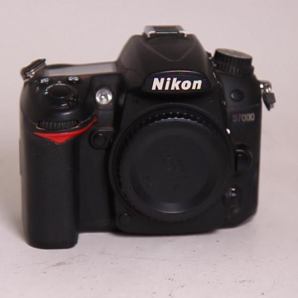Used Nikon D7000 Digital SLR Camera Body
