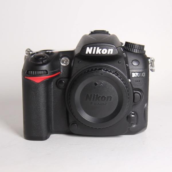 Used Nikon D7000 Digital SLR Camera Body