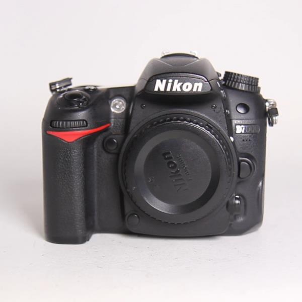 Used Nikon D7000 Digital SLR Camera Body