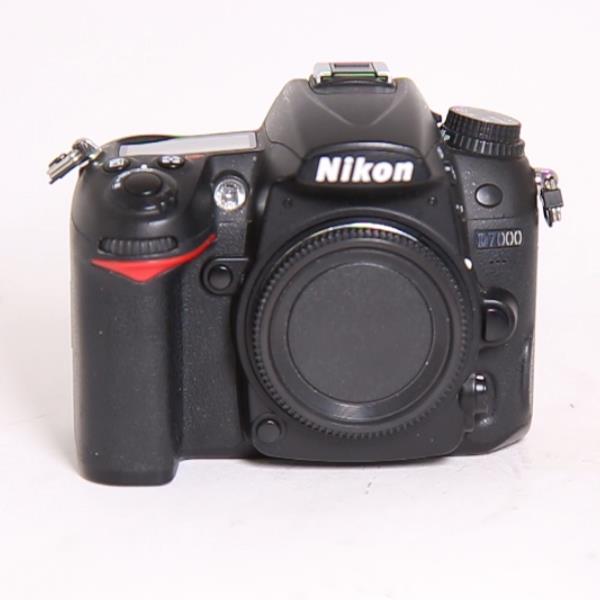 Used Nikon D7000 Digital SLR Camera Body