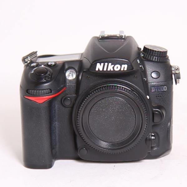 Used Nikon D7000 Digital SLR Camera Body