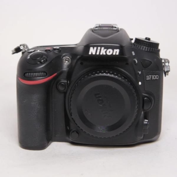 Used Nikon D7100  DSLR Camera Body