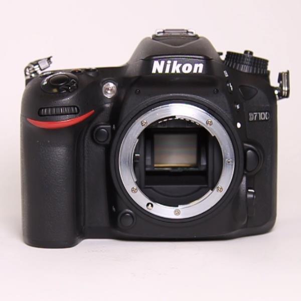 Used Nikon D7100  DSLR Camera Body