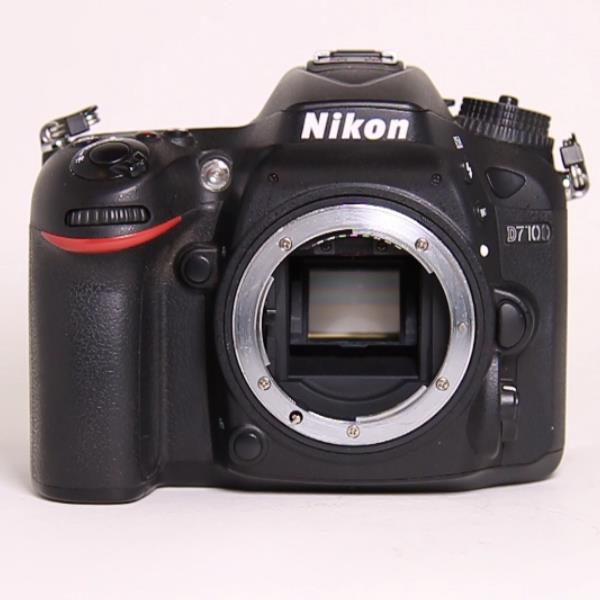 Used Nikon D7100  DSLR Camera Body