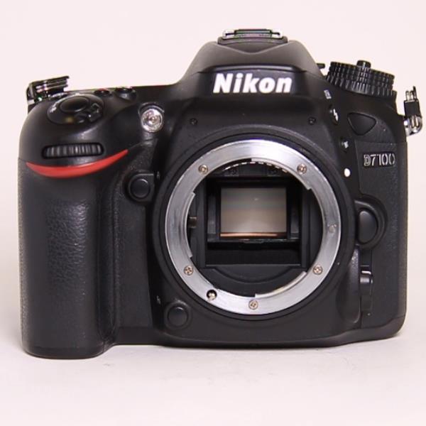 Used Nikon D7100  DSLR Camera Body