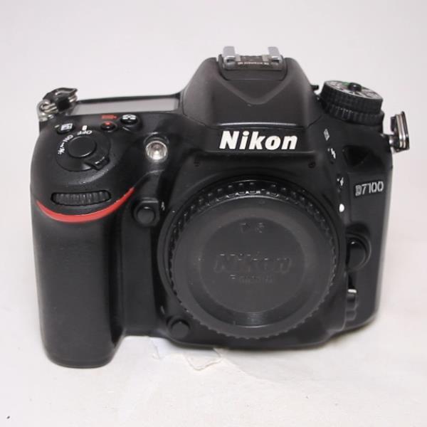 Used Nikon D7100  DSLR Camera Body