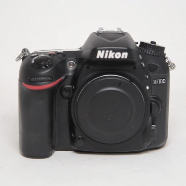 Used Nikon D7100  DSLR Camera Body