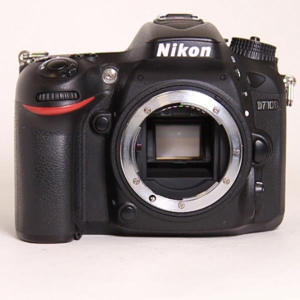Used Nikon D7100  DSLR Camera Body