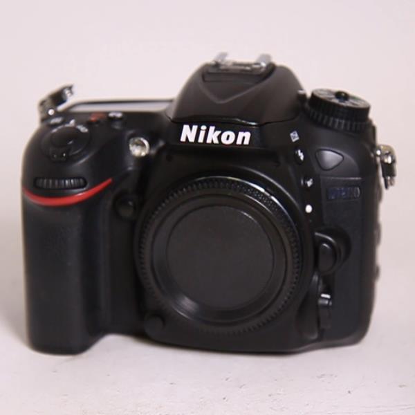 Used Nikon D7200 Digital SLR Camera - Body Only