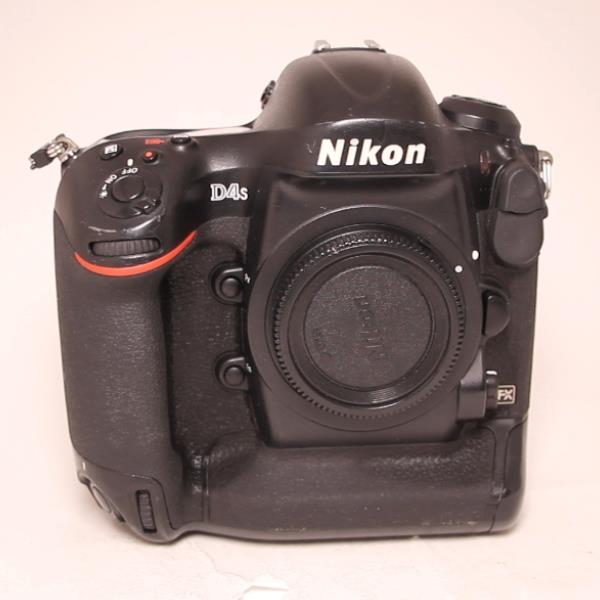 Used Nikon D4s