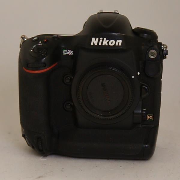 Used Nikon D4s