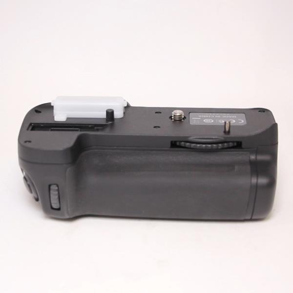 Used Nikon MB-D11 Battery Pack for D7000