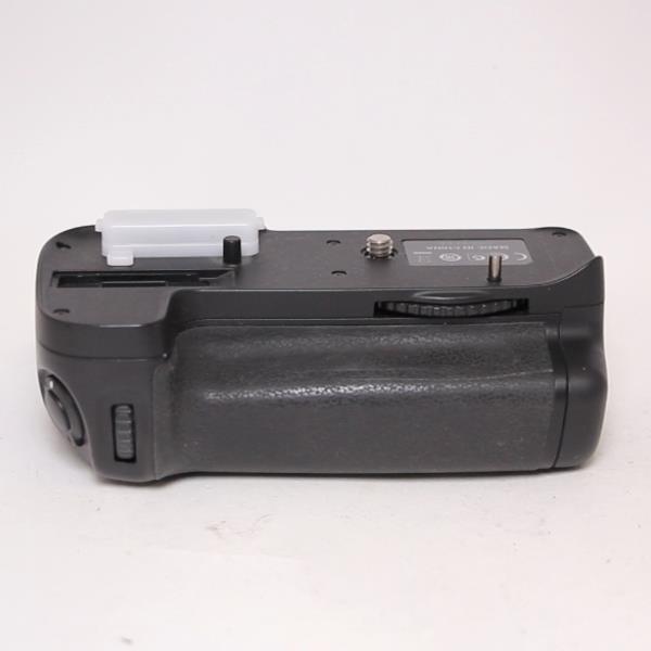 Used Nikon MB-D11 Battery Pack for D7000