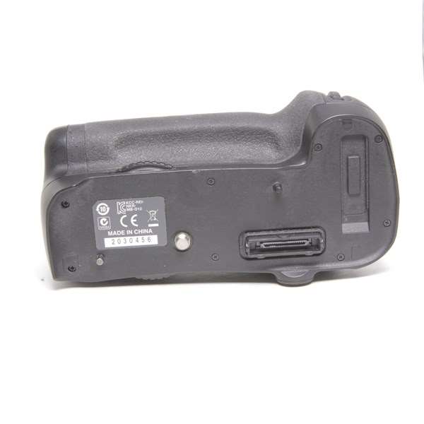 Used Nikon MB-D12 DSLR Camera Battery Grip for D800 / D800E/ D810