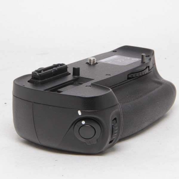 Used Nikon MB-D14 Battery Grip for D600/ D610