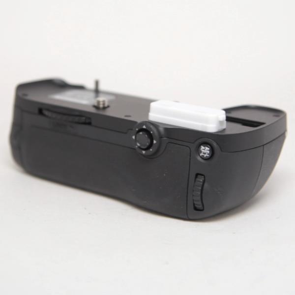 Used Nikon MB-D14 Battery Grip for D600/ D610
