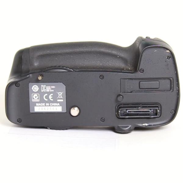 Used Nikon MB-D14 Battery Grip for D600/ D610