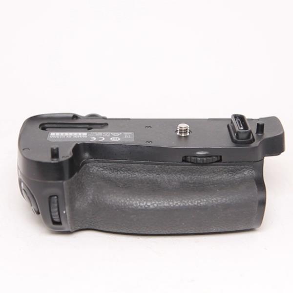 Used Nikon MB-D16 Battery Grip for D750
