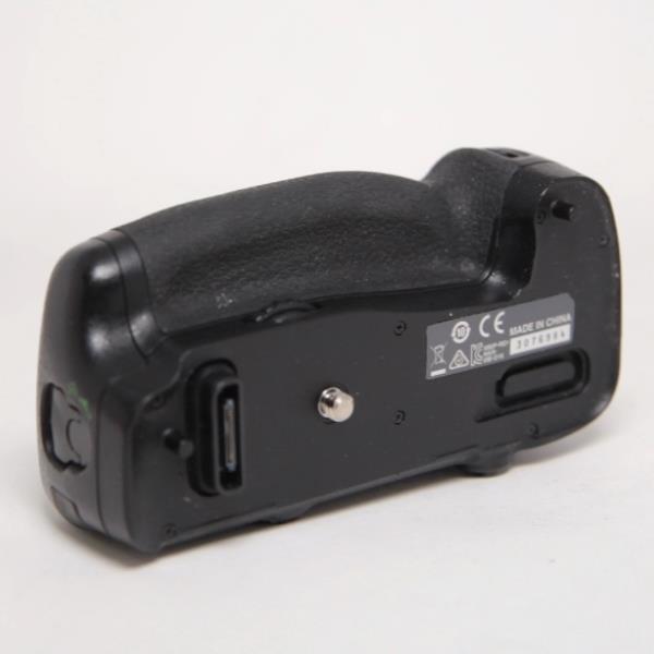 Used Nikon MB-D16 Battery Grip for D750