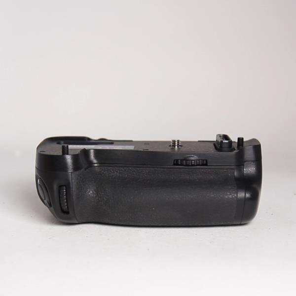 Used Nikon MB-D16 Battery Grip for D750
