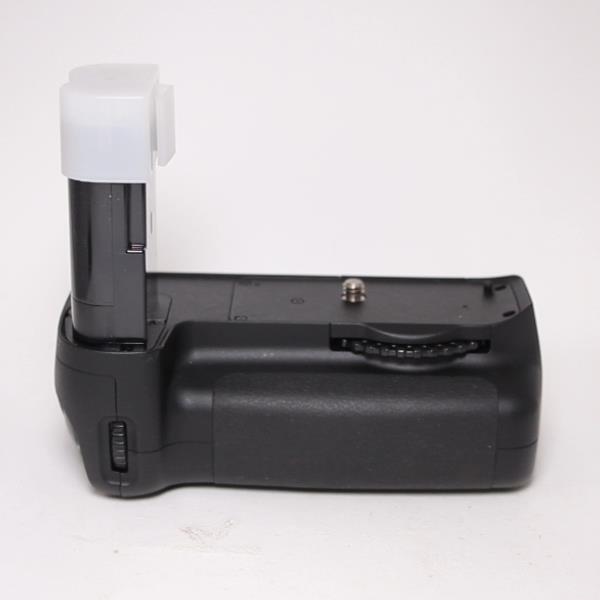 Used Nikon MB-D80 (MBD80) Multi-Function Battery Pack for D80 and D90
