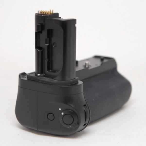 Used Nikon MB-N11 Battery Pack Grip