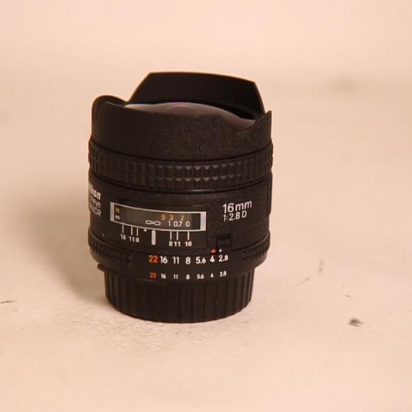 Used Nikon AF Fisheye-Nikkor 16mm f/2.8D Lens