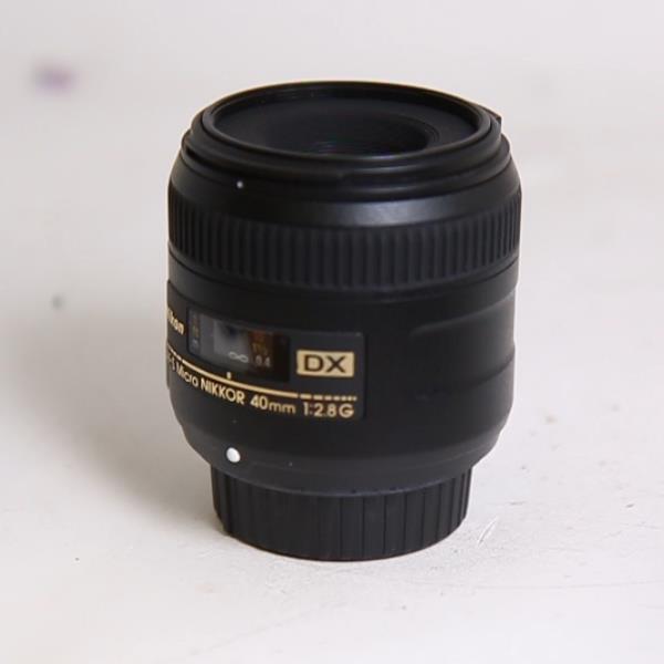 Used Nikon AF-S DX Micro Nikkor 40mm f/2.8G Macro Lens