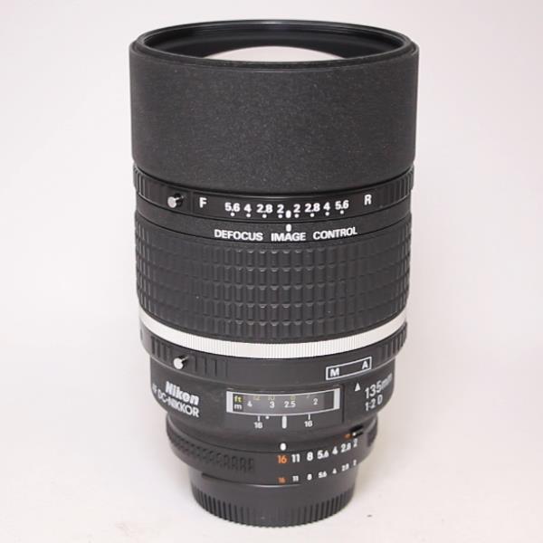 Used Nikon AF DC-Nikkor 135mm f/2D Defocus Control Telephoto Lens