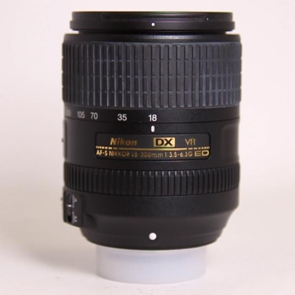 Used Nikon AF-S DX Nikkor 18-300mm f/3.5-6.3G ED VR Zoom Lens