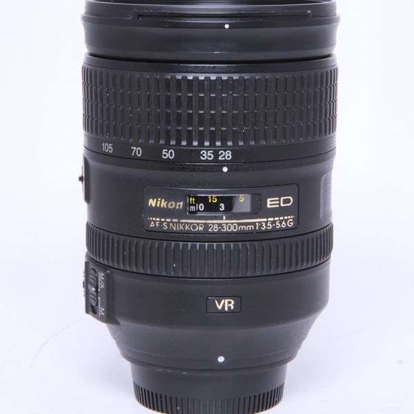 Nikon AF-S Nikkor 28-300mm f/3.5-5.6G ED VR Zoom Lens