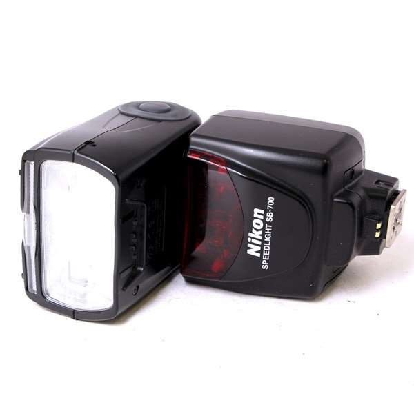 Nikon SB-700 Speedlight Camera Flashgun