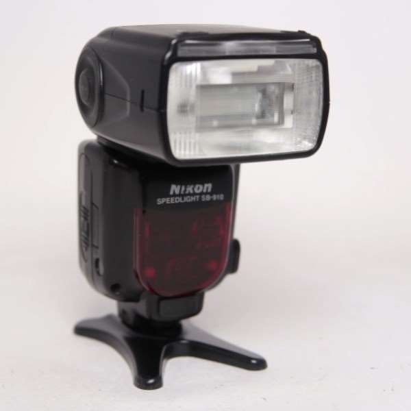 Used Nikon SB-910 Speedlight