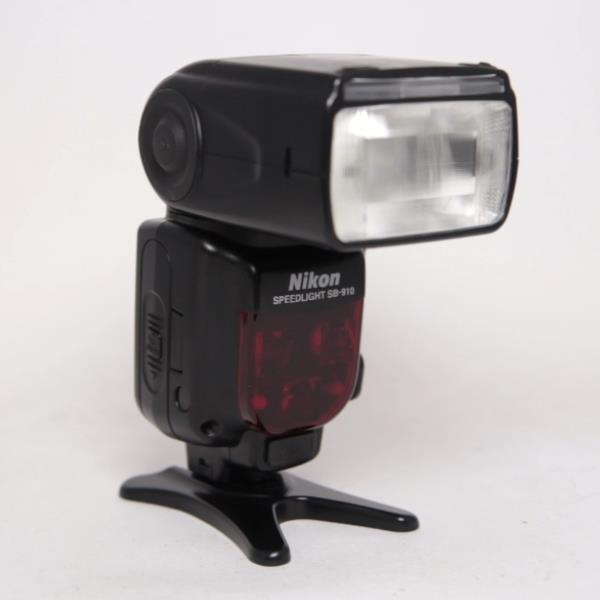 Used Nikon SB-910 Speedlight