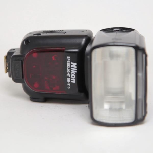 Used Nikon SB-910 Speedlight