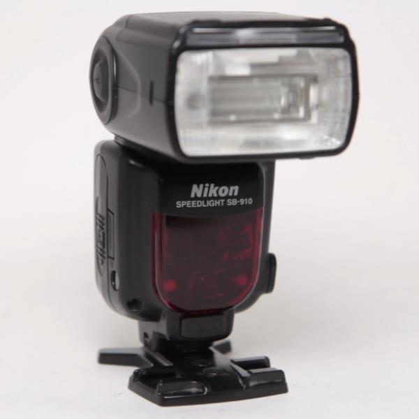 Used Nikon SB-910 Speedlight