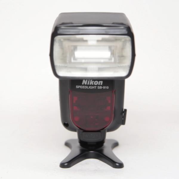 Used Nikon SB-910 Speedlight