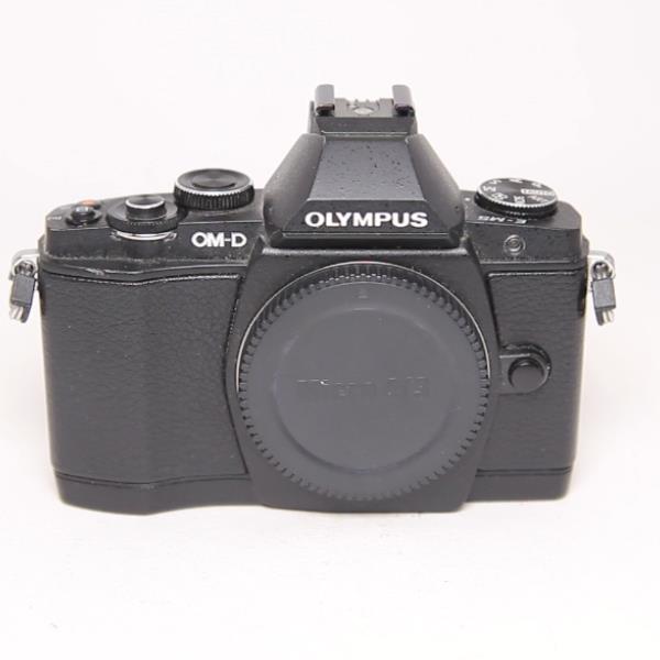 Used Olympus OM-D E-M5 Body  Black