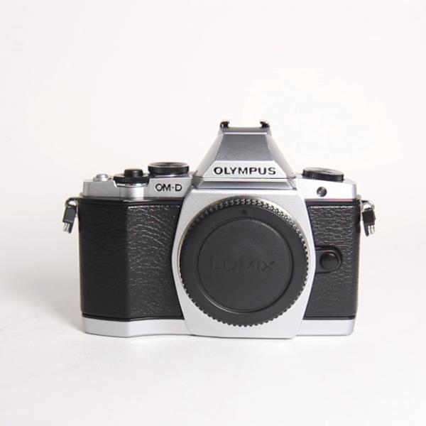 Used Olympus OM-D E-M5 Body  Black