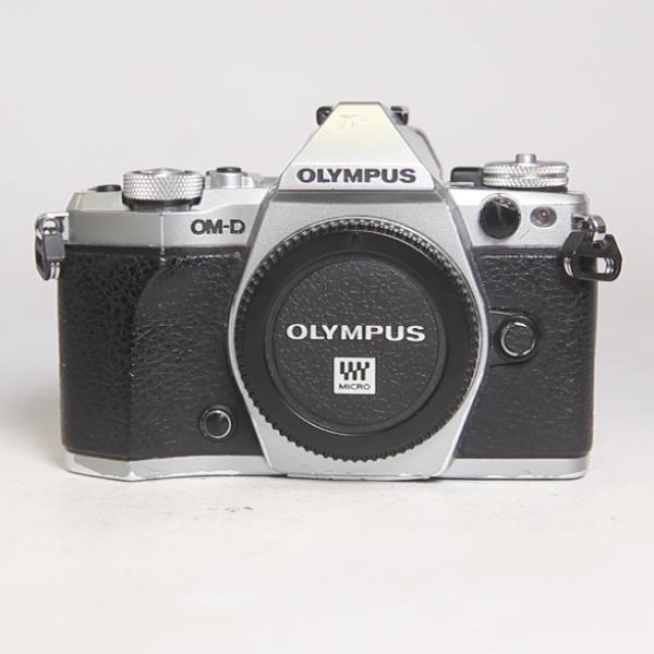 Used Olympus OM-D E-M5 Mark II Mirrorless Camera Body Silver