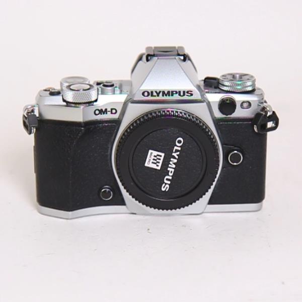 Used Olympus OM-D E-M5 Mark II Mirrorless Camera Body Silver