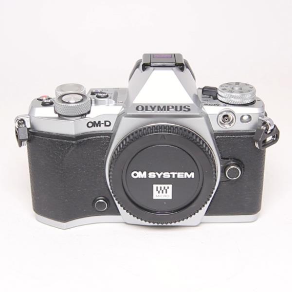 Used Olympus OM-D E-M5 Mark II Mirrorless Camera Body Silver