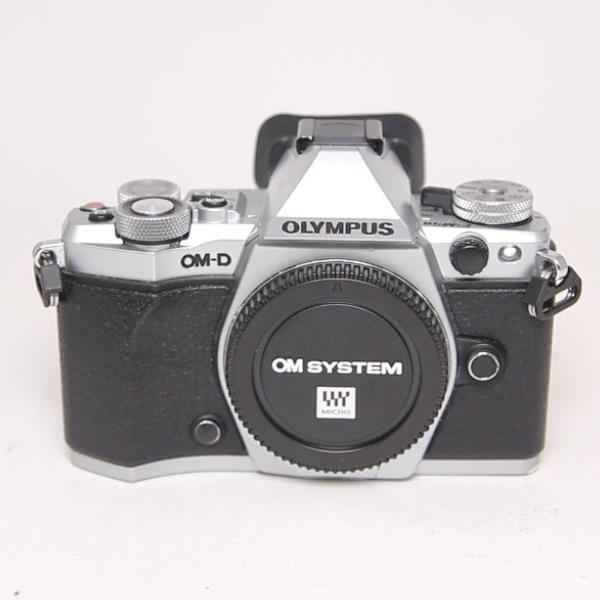 Used Olympus OM-D E-M5 Mark II Mirrorless Camera Body Silver