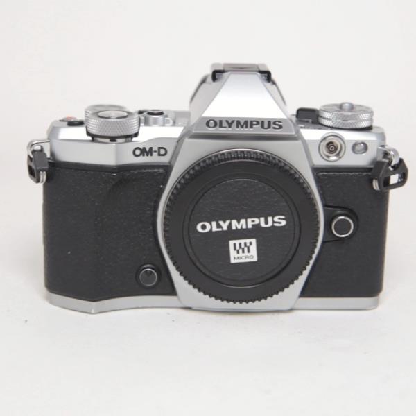 Used Olympus OM-D E-M5 Mark II Mirrorless Camera Body Silver