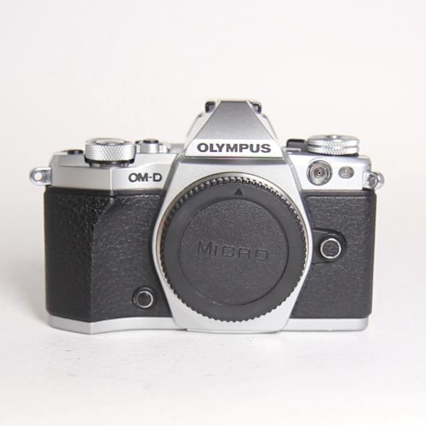 Used Olympus OM-D E-M5 Mark II Mirrorless Camera Body Silver