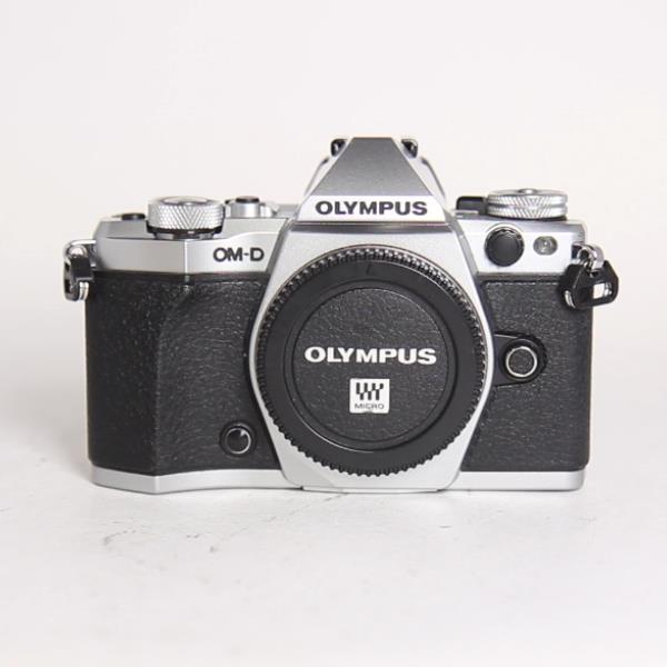Used Olympus OM-D E-M5 Mark II Mirrorless Camera Body Silver