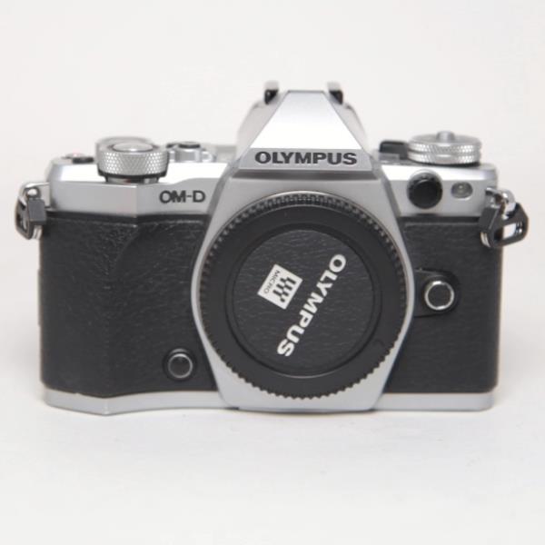 Used Olympus OM-D E-M5 Mark II Mirrorless Camera Body Silver