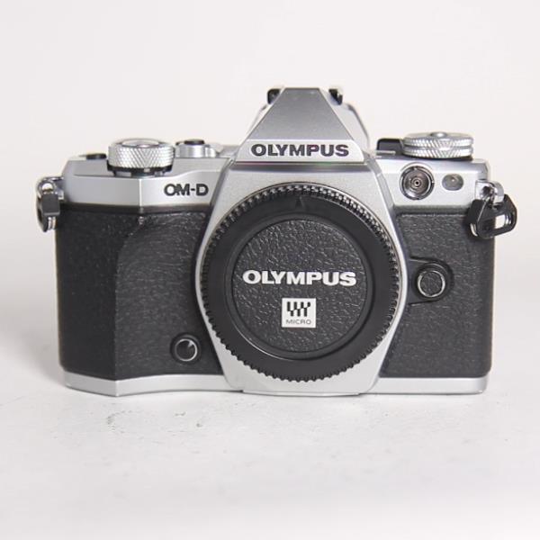 Used Olympus OM-D E-M5 Mark II Mirrorless Camera Body Silver