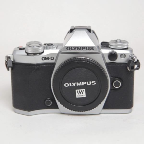 Used Olympus OM-D E-M5 Mark II Mirrorless Camera Body Silver