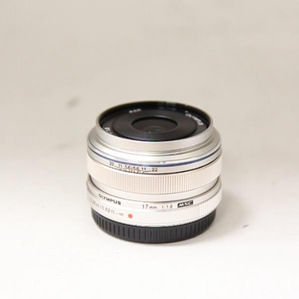 Used Olympus M.Zuiko Digital 17mm f/1.8 Lens Silver